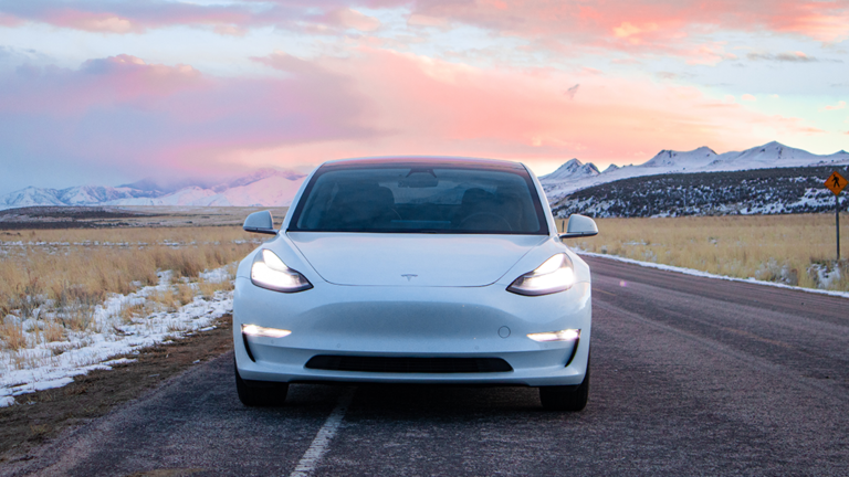 Tesla Considering Licensing Full Self-Driving Software to Another Automaker