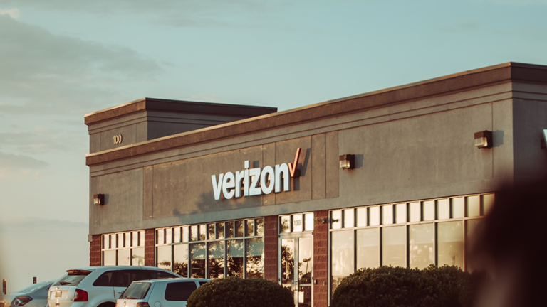 Verizon Surprises with Rise in Wireless Subscribers as 5G Pays Off