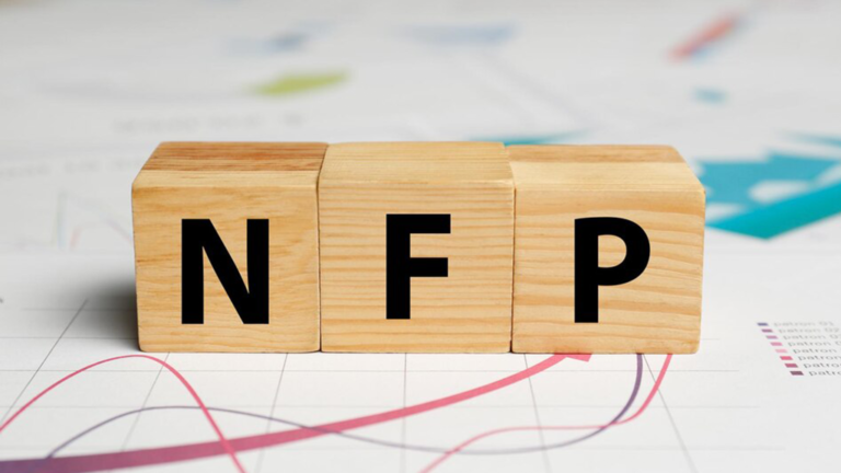 US Jobs Report Preview: NFP Data to Impact Gold, U.S. Dollar, and S&P 500