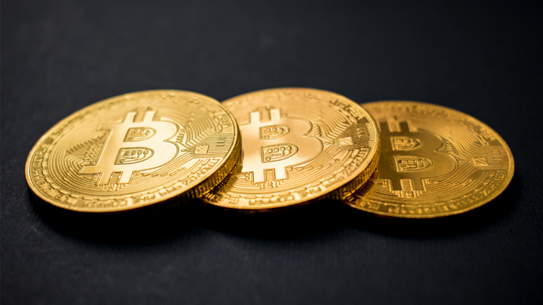 Bitcoin Rises as Crypto Market Awaits Hong Kong ETF Decision